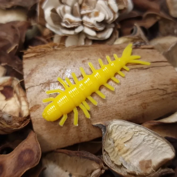 bratkobaits-handmade-helga-yellow.webp