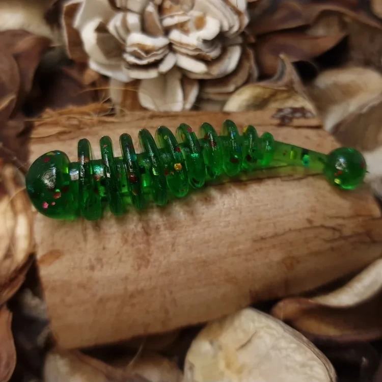 przyneta-wabik-55-mm-transparent-green-bratkobaits.webp