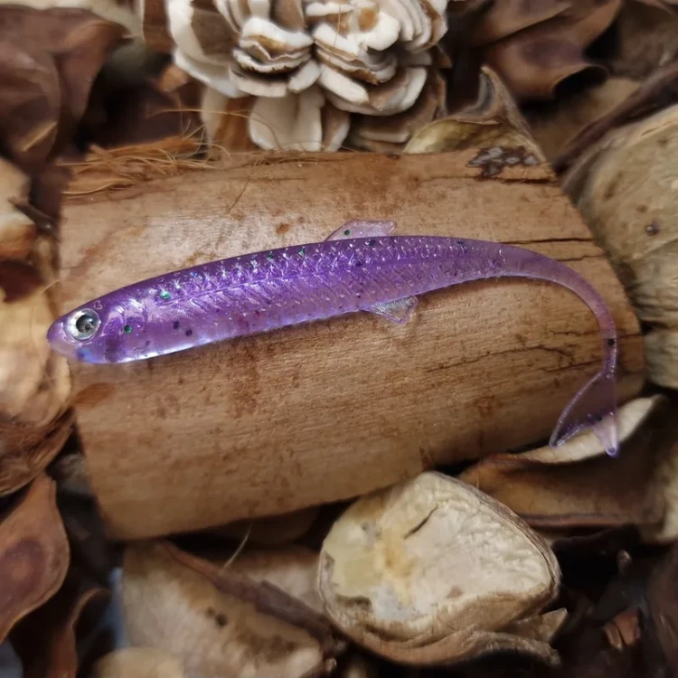 bratkobaits-jaskolka-violet-70mm-handmade-lures.webp