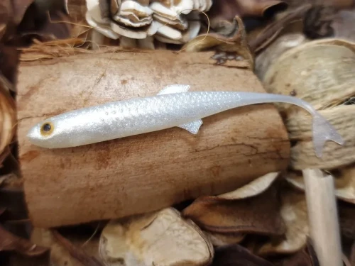 przyneta-gumowa-bratko-realfish-jaskolka-70-rekodzielo.webp