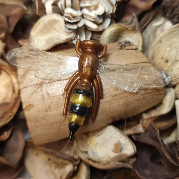 przyneta-gumowa-mrbaits-szerszen-handmade-lures.webp