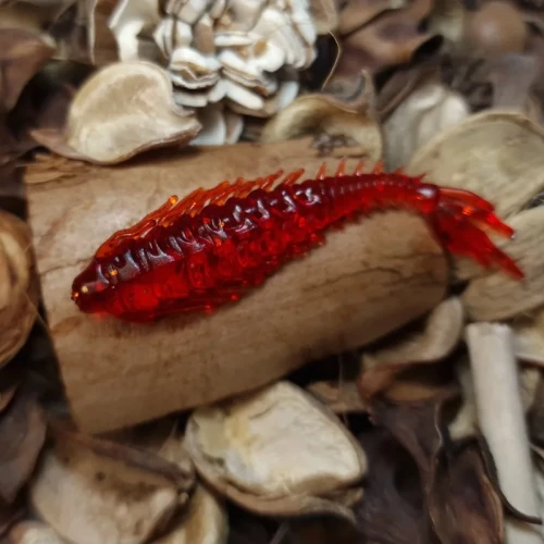 przyneta-gumowa-wiedzma-70-mm-bratkobaits-red.webp