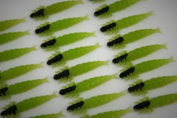 microlarvae chruscik green ultralight soft lure przyneta fishchaser.webp
