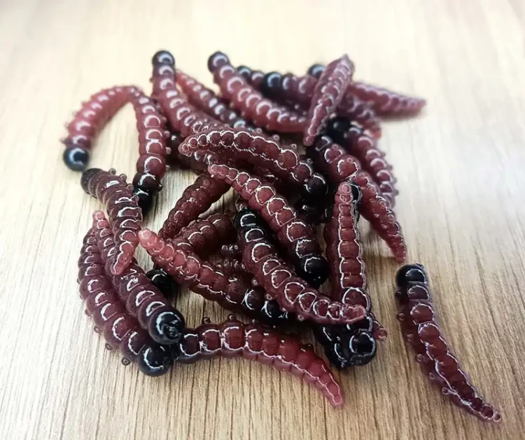 przyneta-larwa-collab-baits-origin.webp