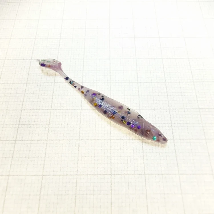 przyneta-gumowa-imitacja-narybku-violet-gray-mrbaits-handmade.webp