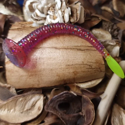 przyneta-gumowa-pijawka-rybia-duza-handmade-lures.webp