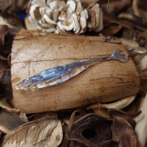 przyneta-gumowa-imitacja-narybku-handmade-lures.webp