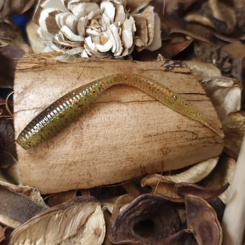 przyneta-gumowa-collab-baits-studio-pijawka-handmade.webp
